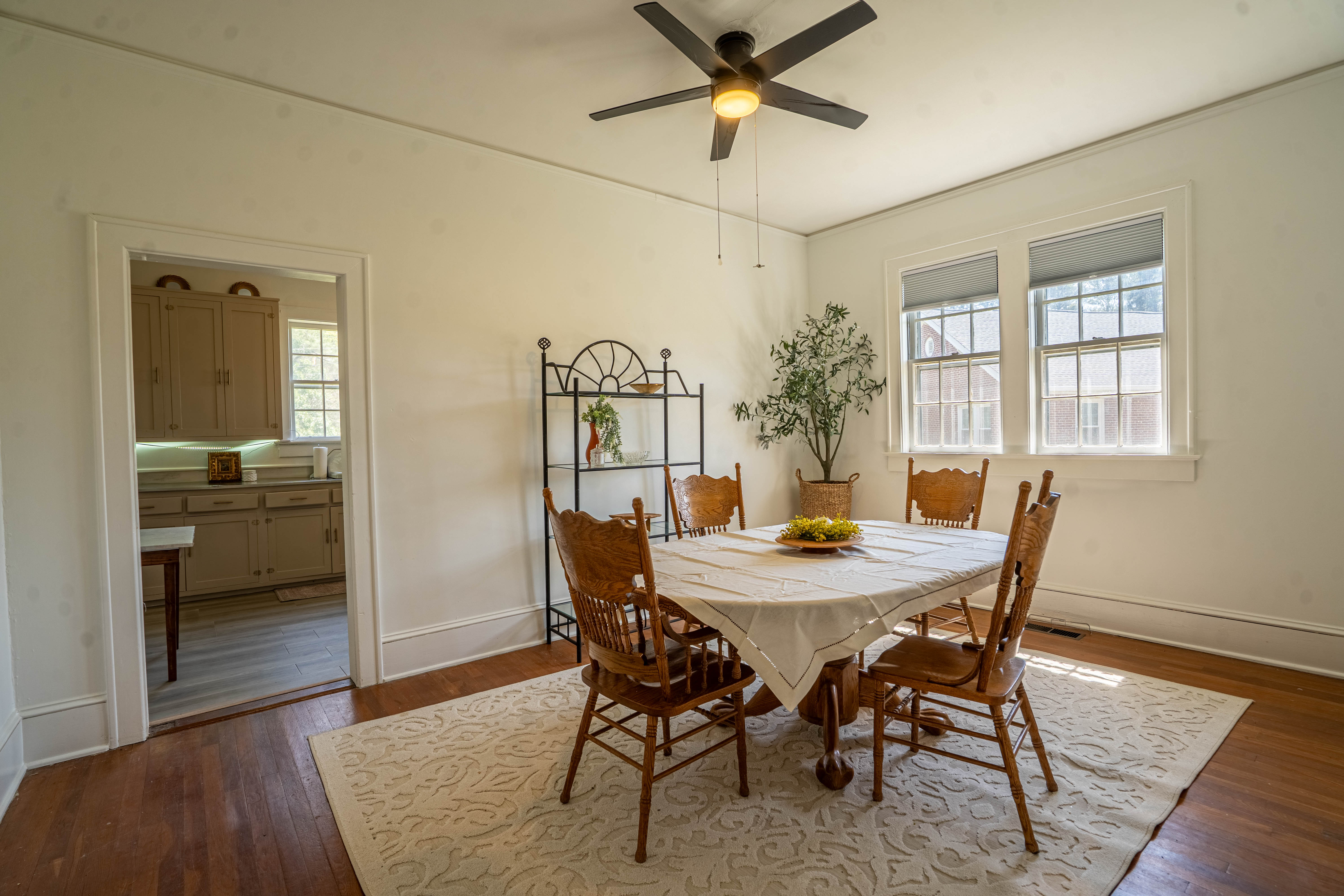 Real estate living room photography